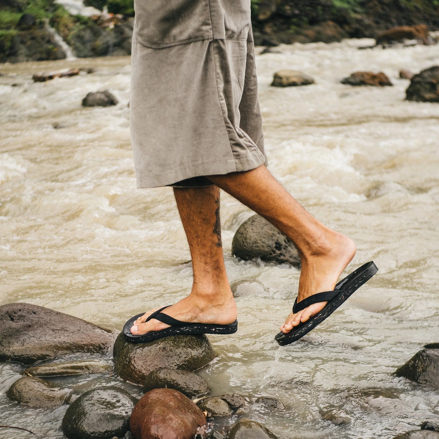 INDOSOLE Men's x Sungai Watch